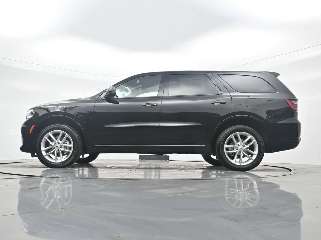 New 2026 Diamond Black Clear-Coat Exterior Paint Dodge GT image 43