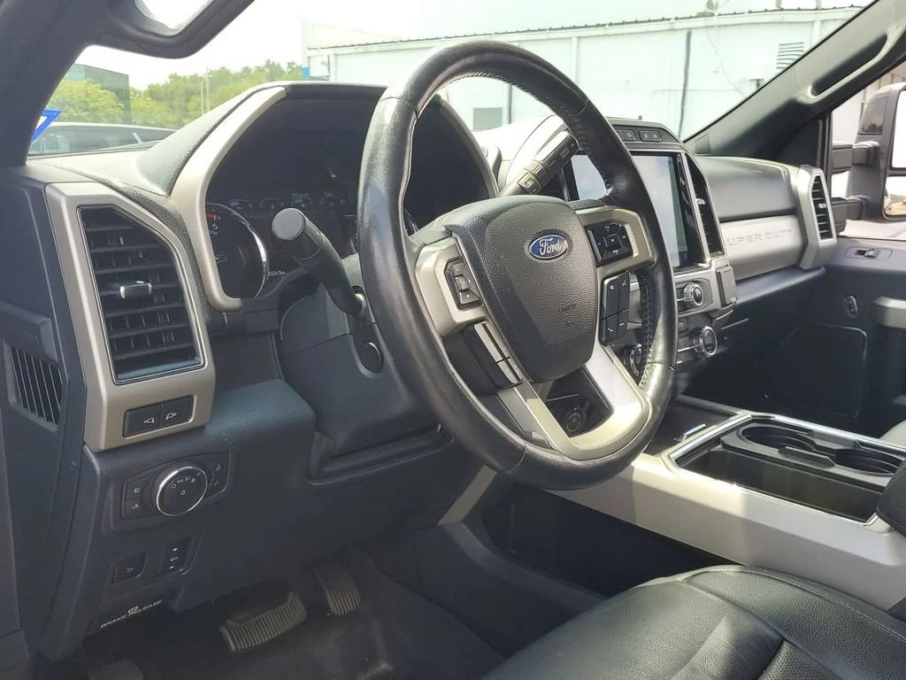 Used 2022 Blue Ford LARIAT image 16