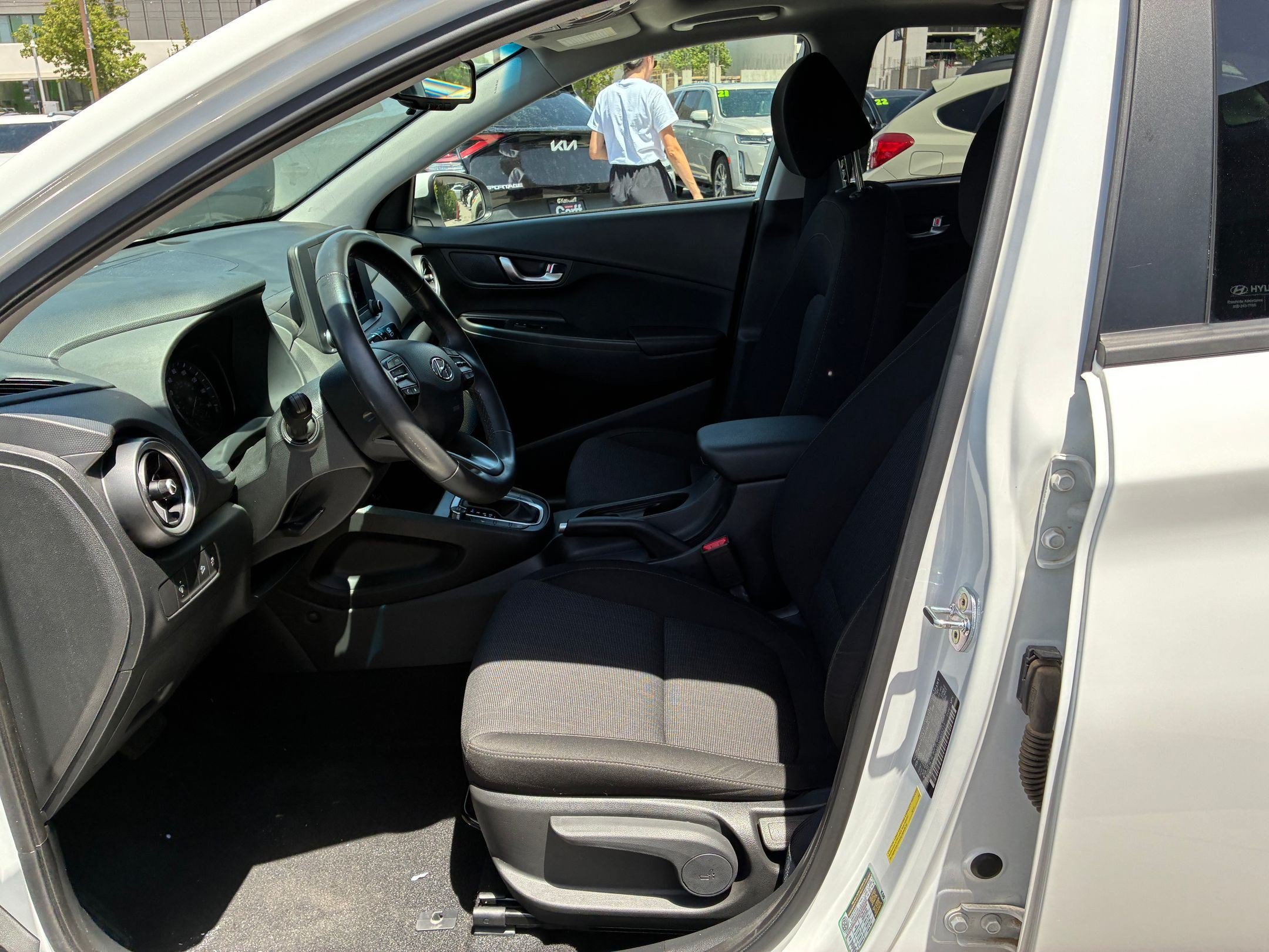 2022 Hyundai Kona SEL - Photo 16