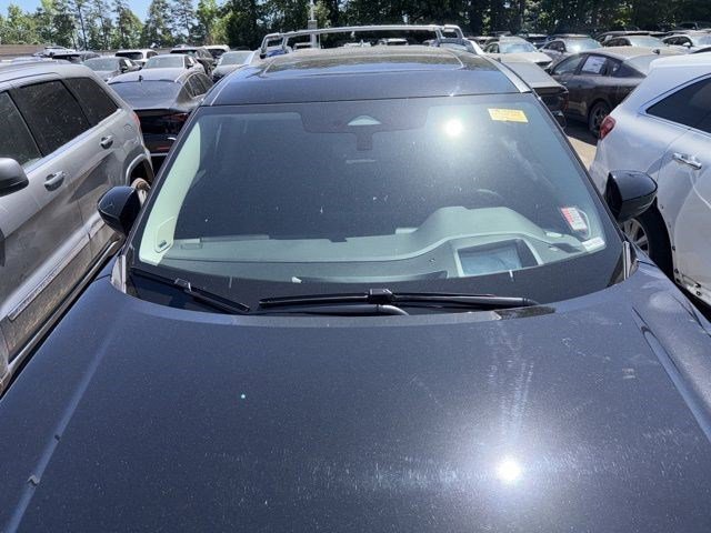 Used 2023 Super Black Nissan Platinum image 6