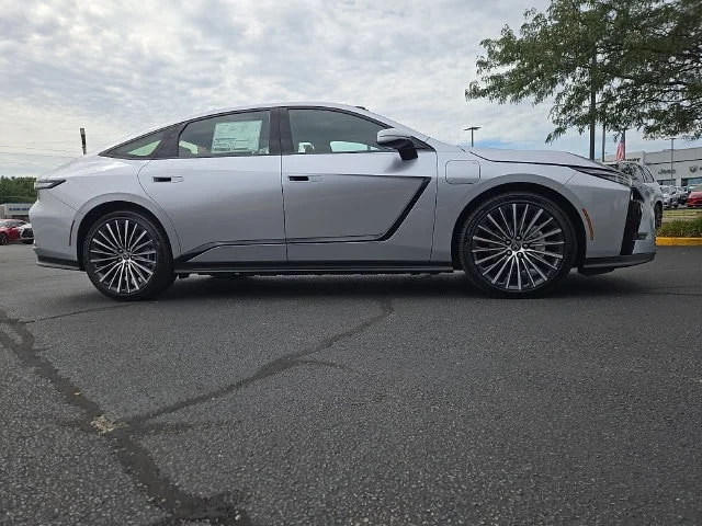 New 2026 Iridium Lexus PREMIUM image 2