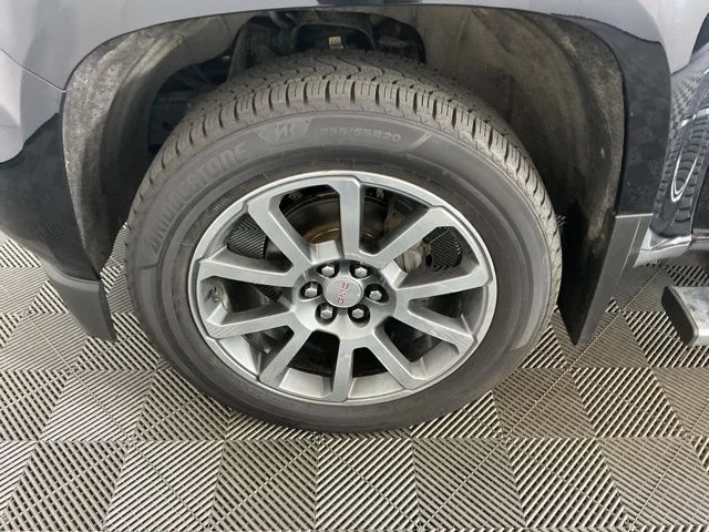 Used 2019 Onyx Black GMC Denali image 7