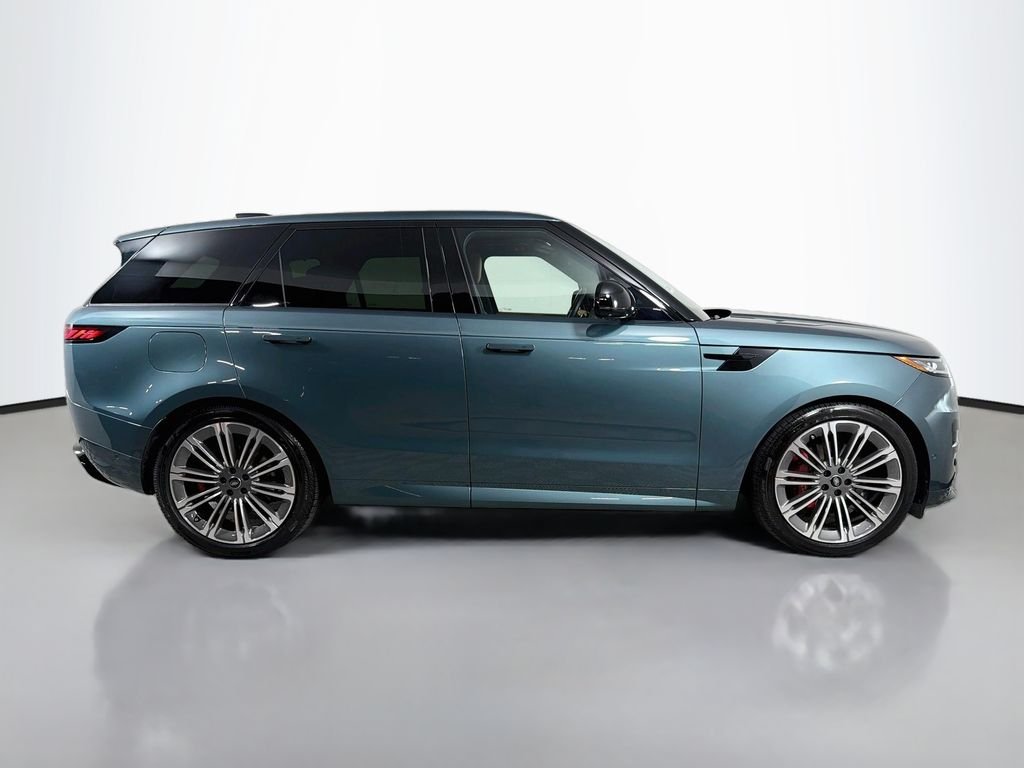 Certified Used 2025 Green Land Rover Dynamic SE image 4