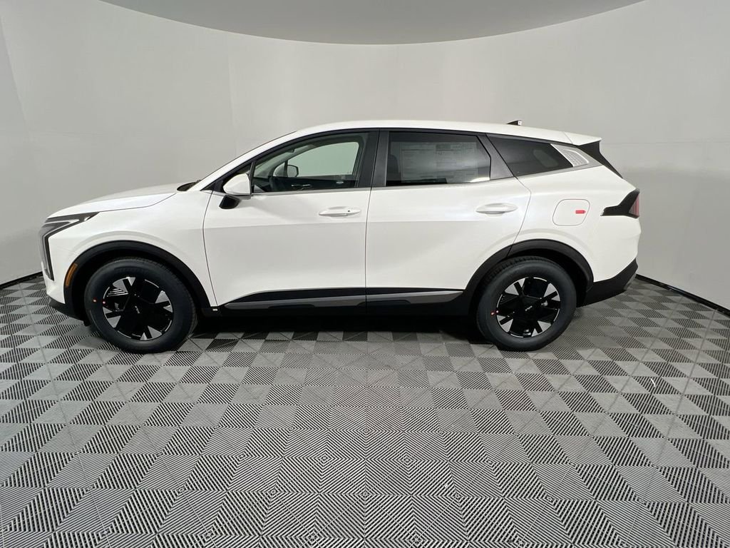 New 2026 Snow White Pearl Kia LX image 8