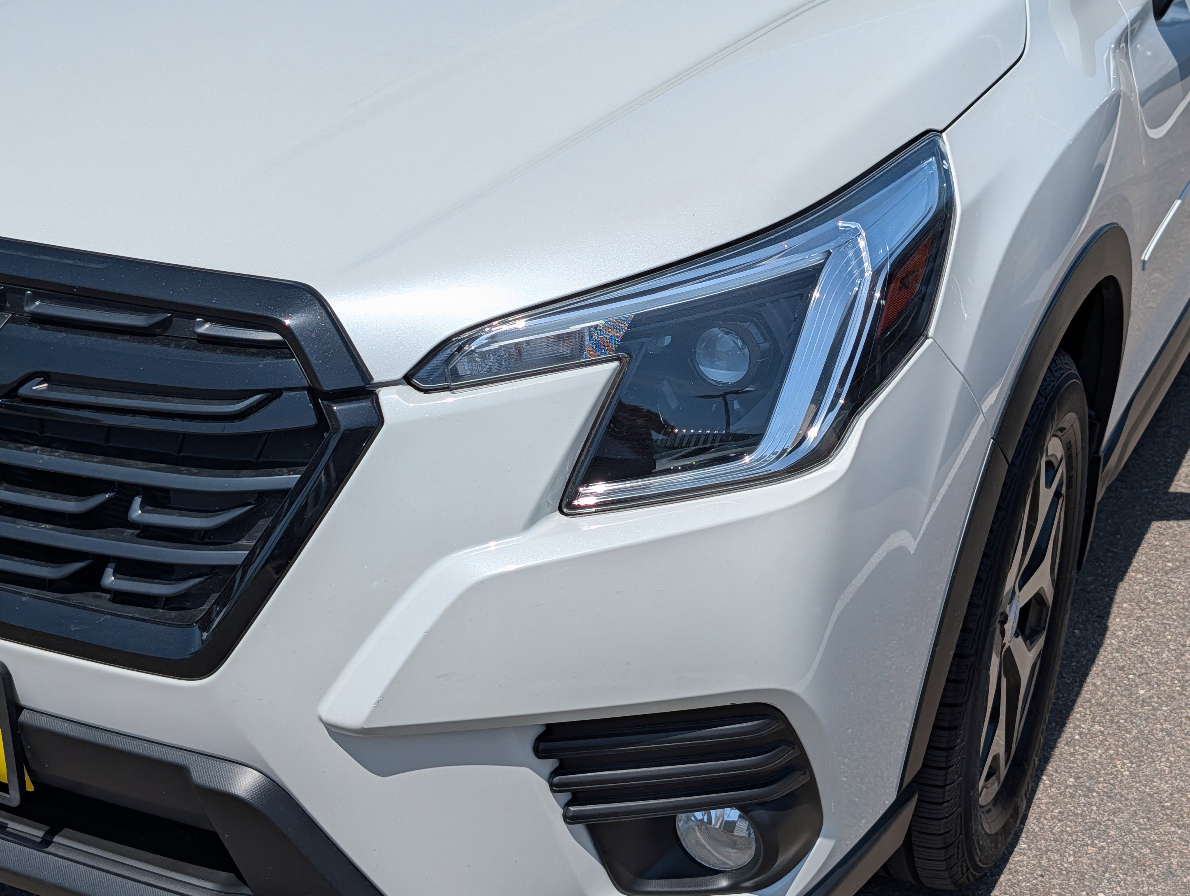 Used 2022 Crystal White Pearl Subaru Premium image 16