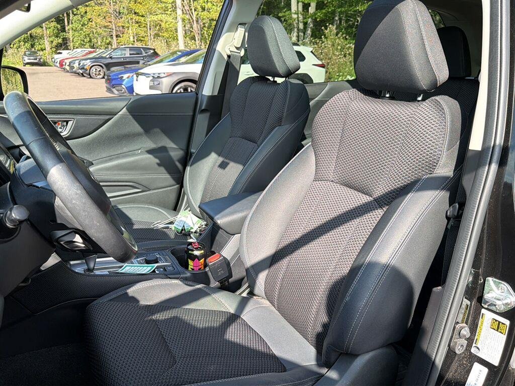 Certified Used 2024 Crystal Black Silica Subaru Premium image 2