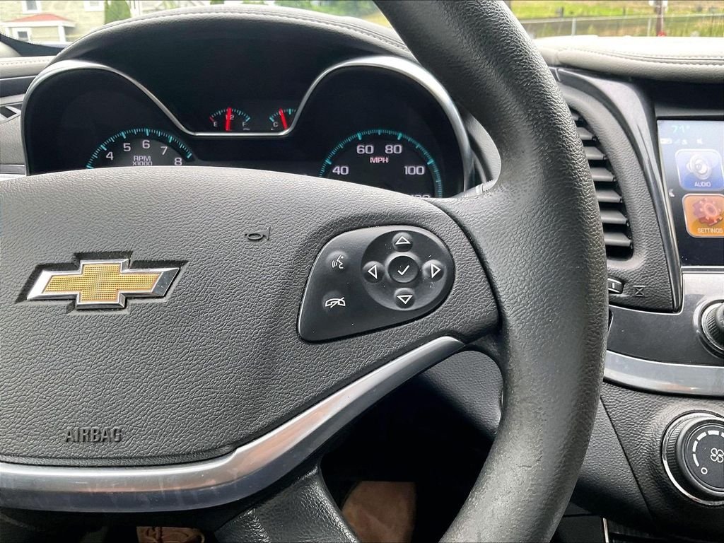 Used 2019 White Chevrolet LS image 23