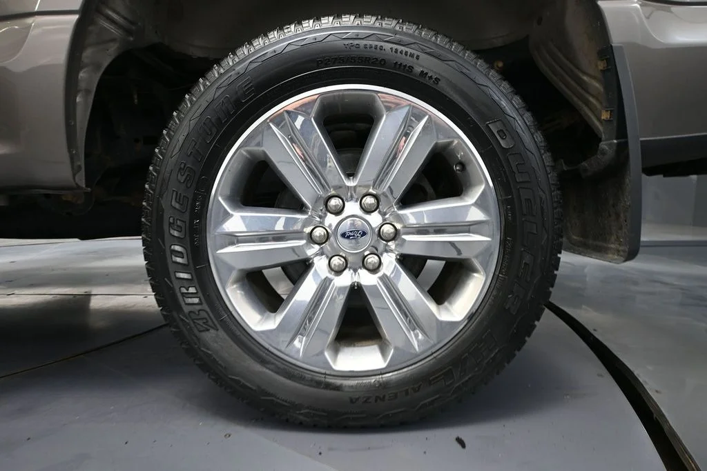 Used 2020 Gray Ford XLT image 10