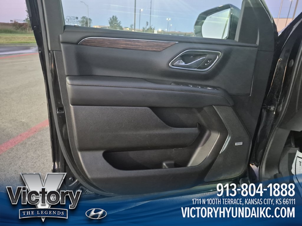 Used 2021 Black Chevrolet High Country image 10