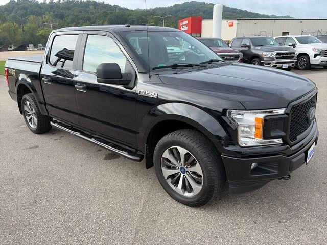 Used 2019 Black Metallic Ford XL image 10