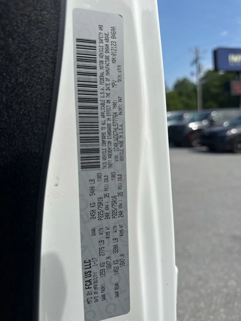 Used 2017 White Jeep Unlimited Sport image 30