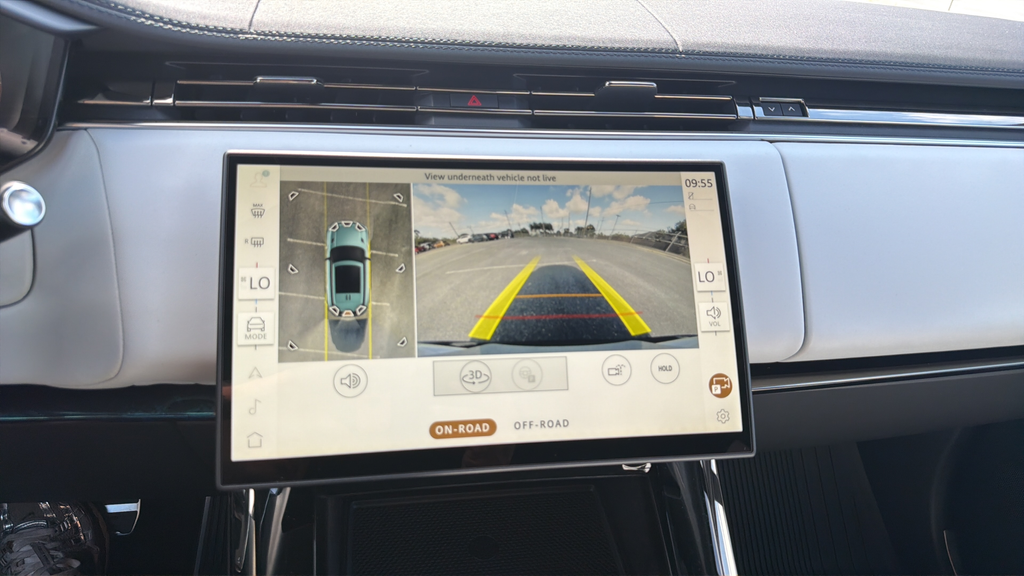 New 2026 Fuji White Land Rover Dynamic SE image 22