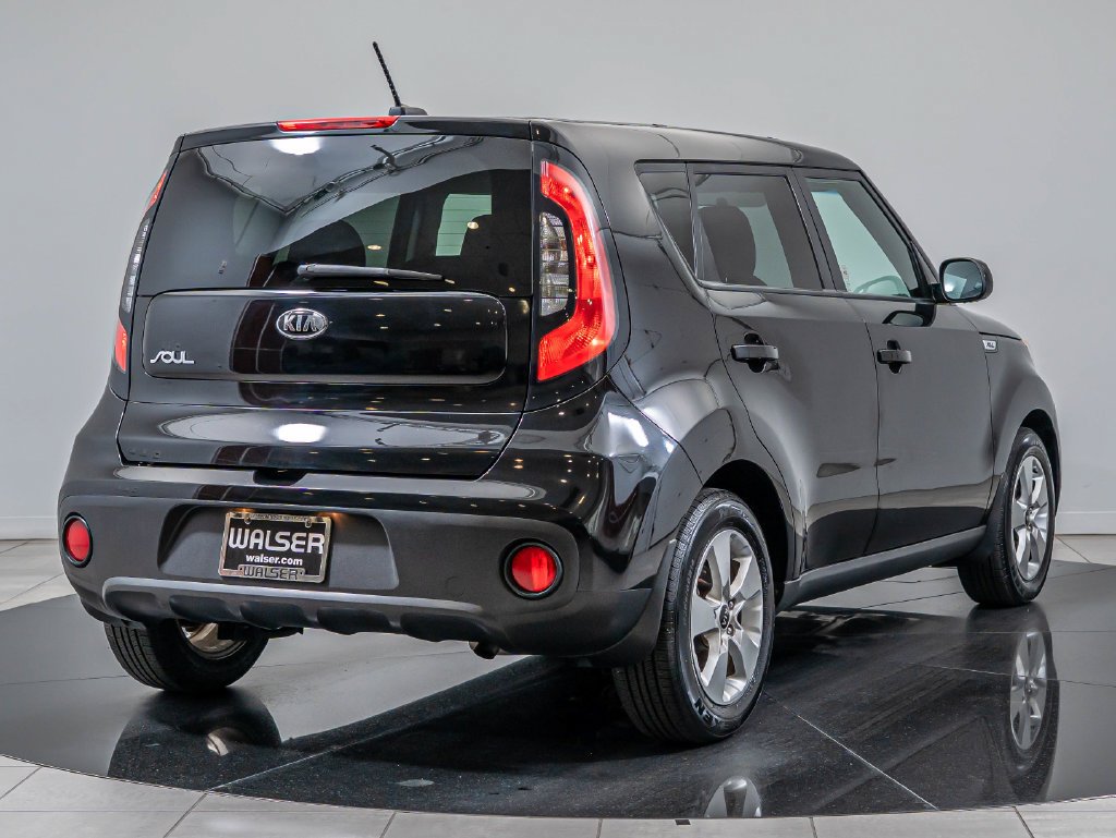 Used 2017 Shadow Black Kia  image 10