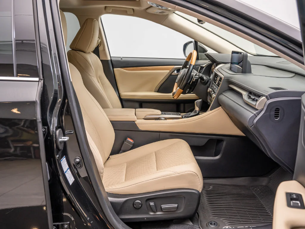 Certified Used 2022 CAVIAR Lexus 350L image 26