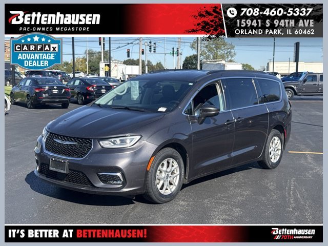 Certified Pre-Owned 2022 Chrysler Pacifica Touring L 4D Passenger Van