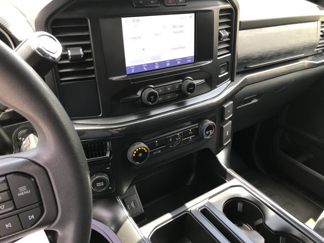 Used 2021 Iconic Silver Metallic Ford XL image 17
