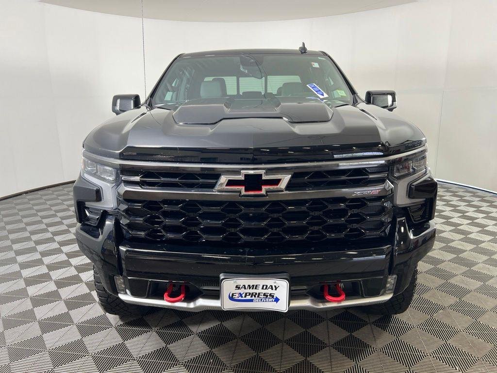 Used 2023 Black Chevrolet ZR2 image 30