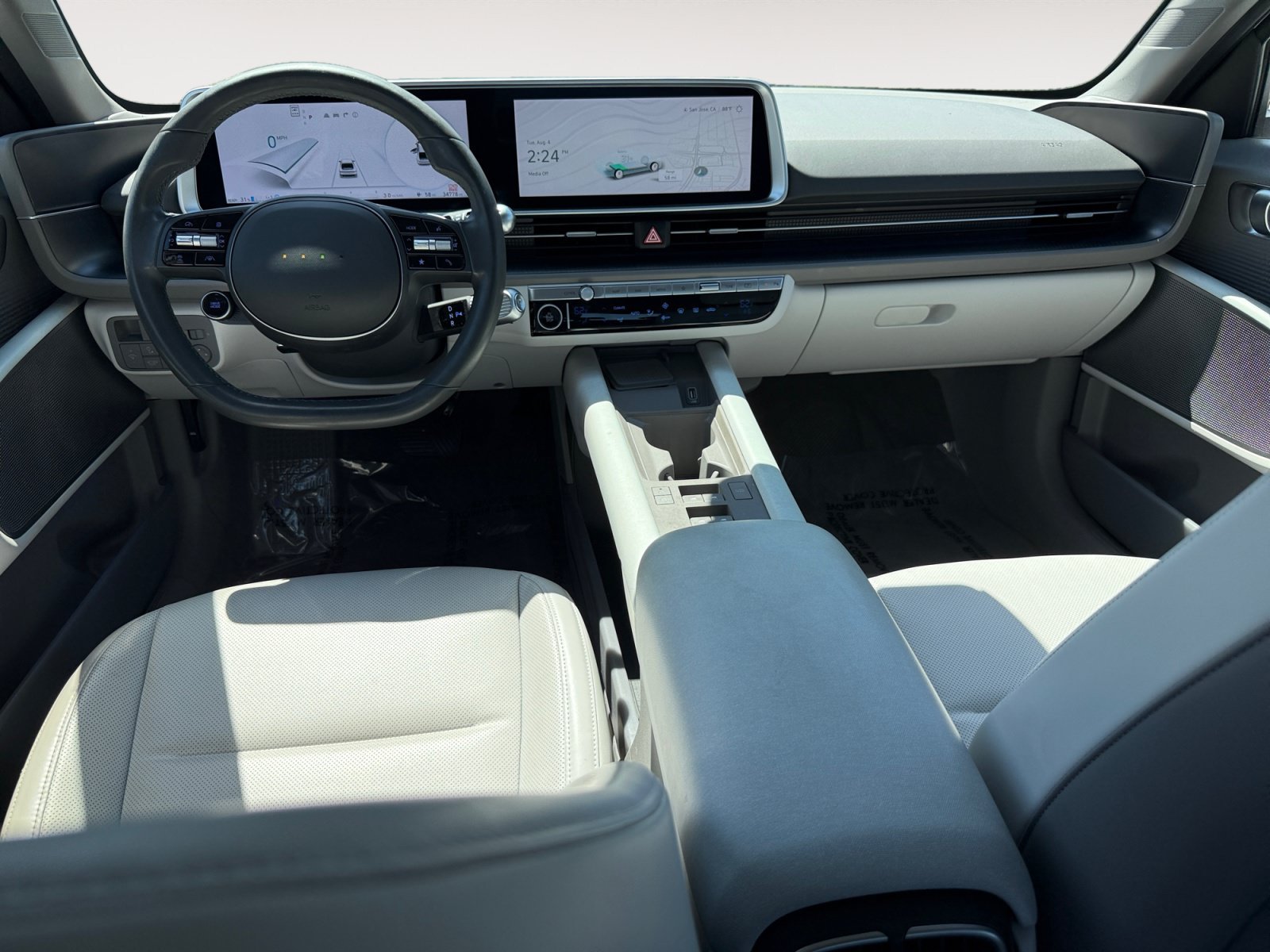 Used 2023 White Hyundai SEL image 15