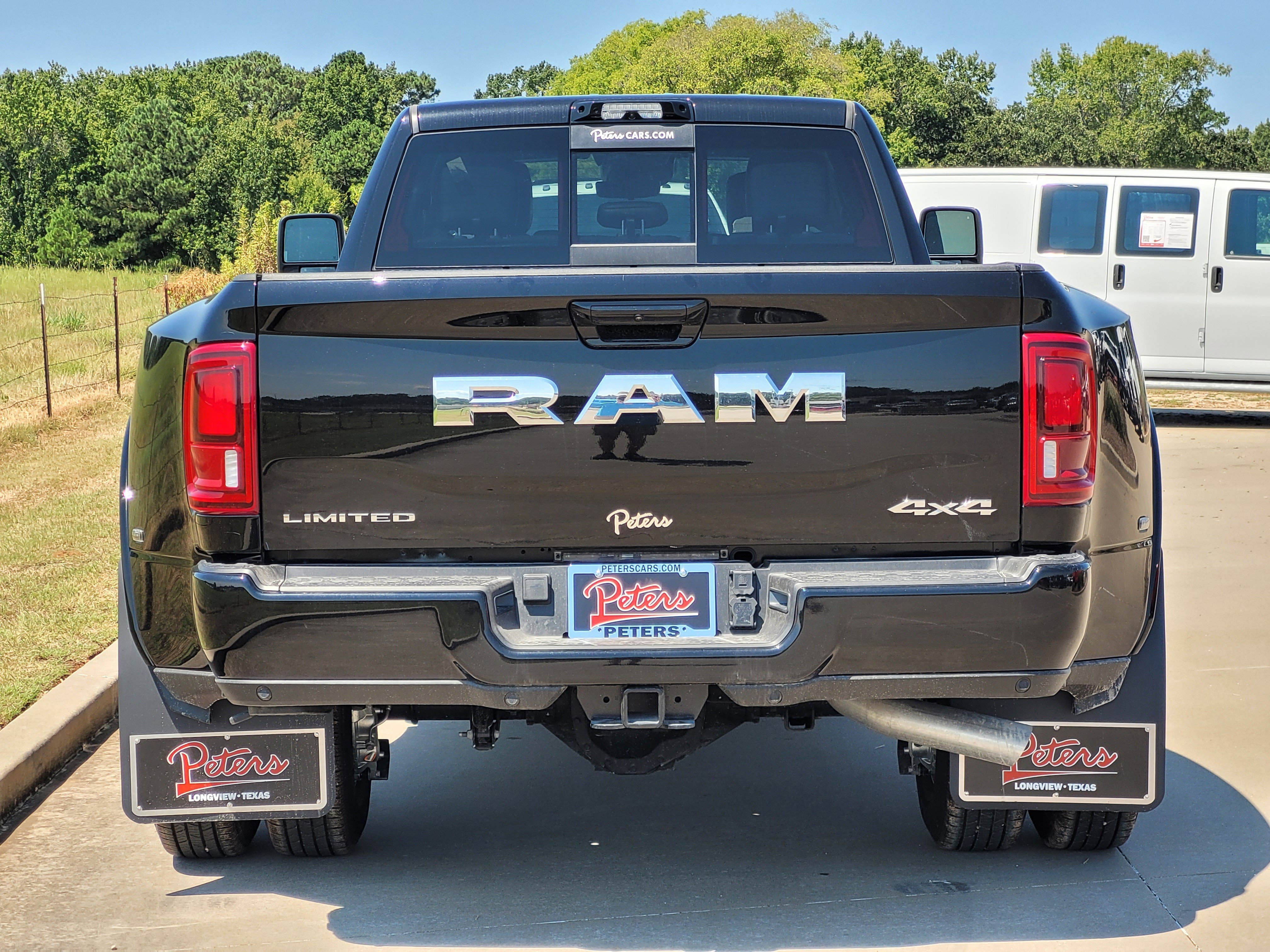2025 RAM 3500 Limited - Photo 4
