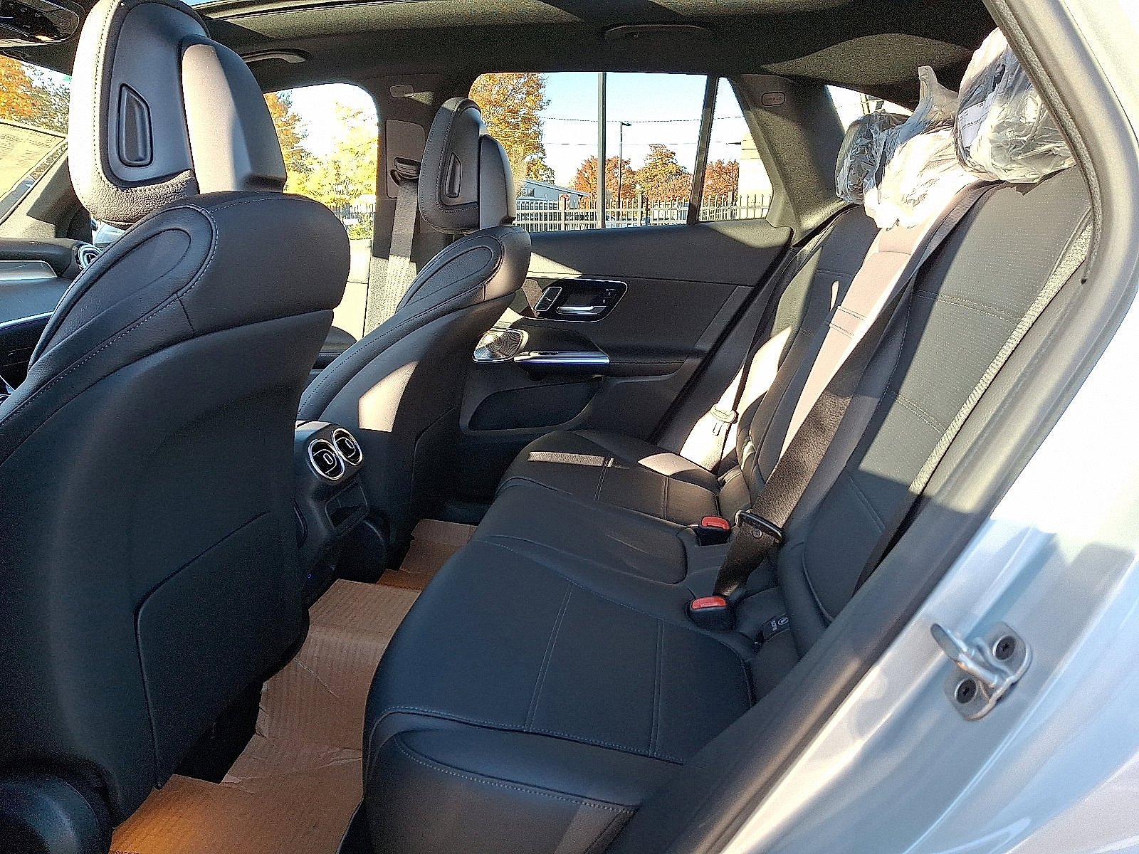 Certified Used 2026 Cirrus Silver Metallic   922 Mercedes-Benz GLC 300 image 6