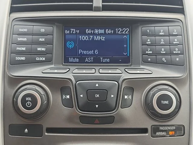 Used 2013 White Suede Ford SEL image 27