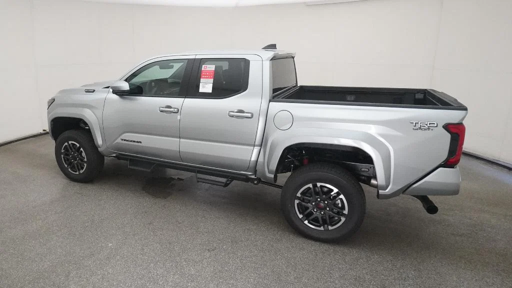 2025 Toyota Tacoma TRD Sport - Photo 19