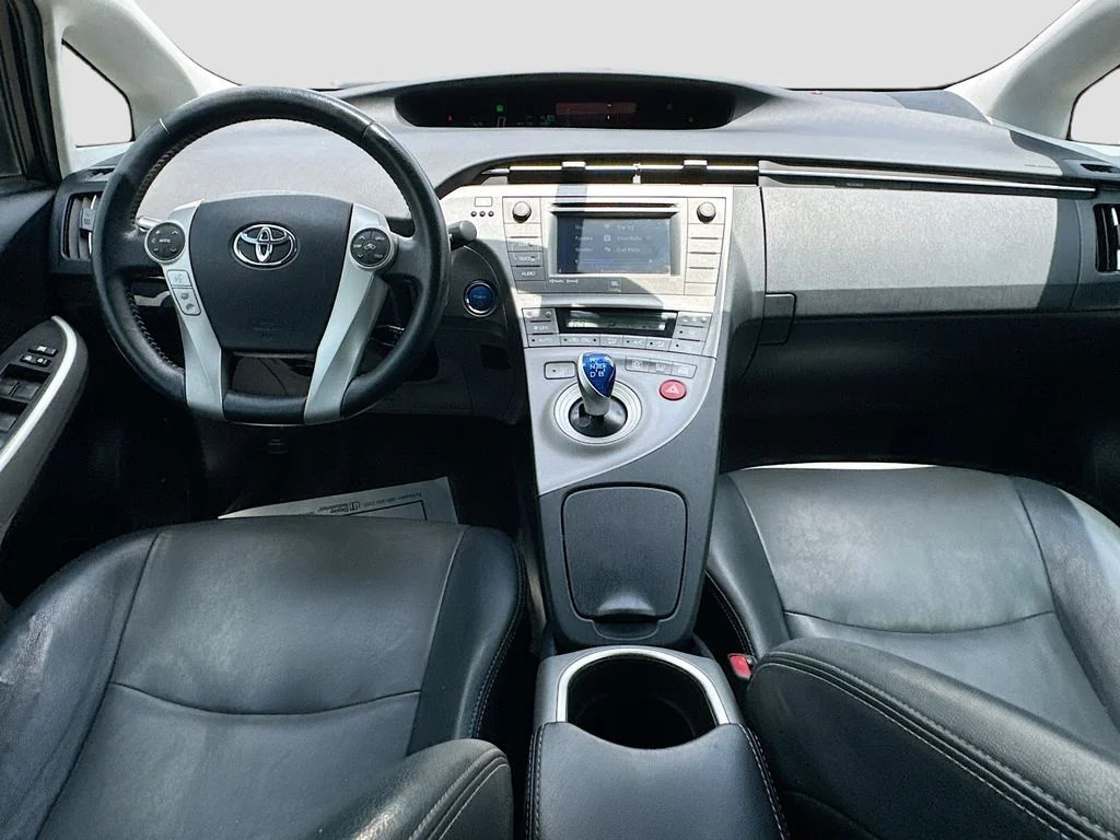 Used 2014 Red Toyota Five image 25