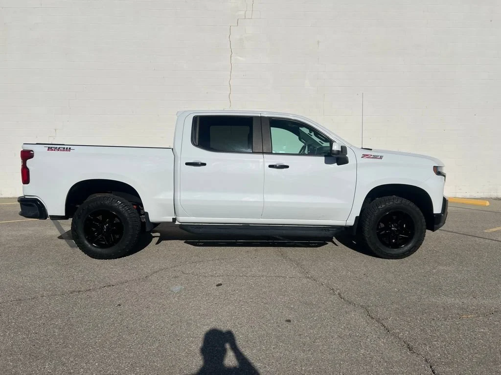 Used 2020 Summit White Chevrolet LT Trail Boss image 6
