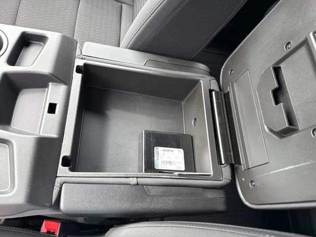 Used 2024 Sterling Metallic GMC Elevation image 25