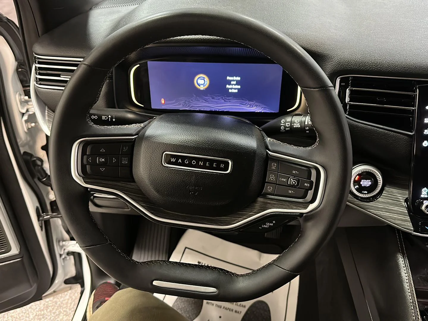 2024 Jeep Wagoneer Series II - Photo 19