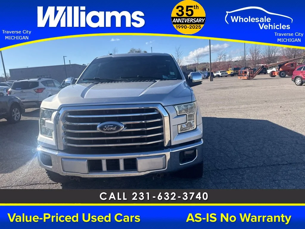 Used 2016 Ingot Silver Ford XLT image 6