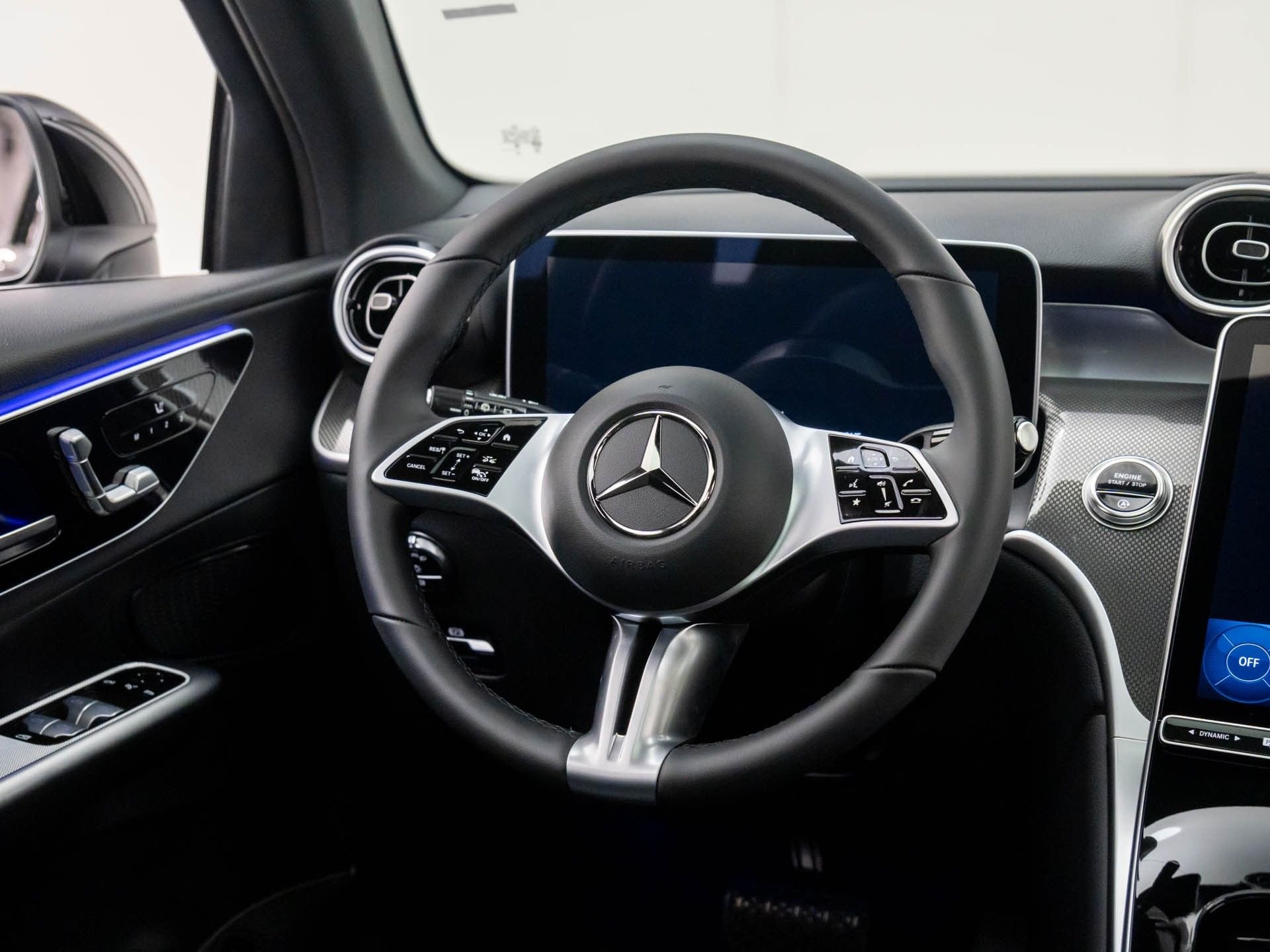 New 2026 Black Mercedes-Benz GLC 300 image 10