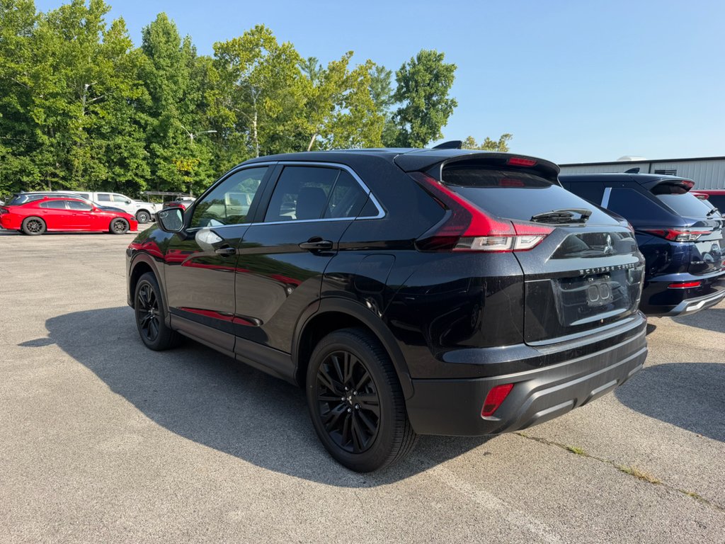 Used 2024 Labrador Black Pearl Mitsubishi LE image 5