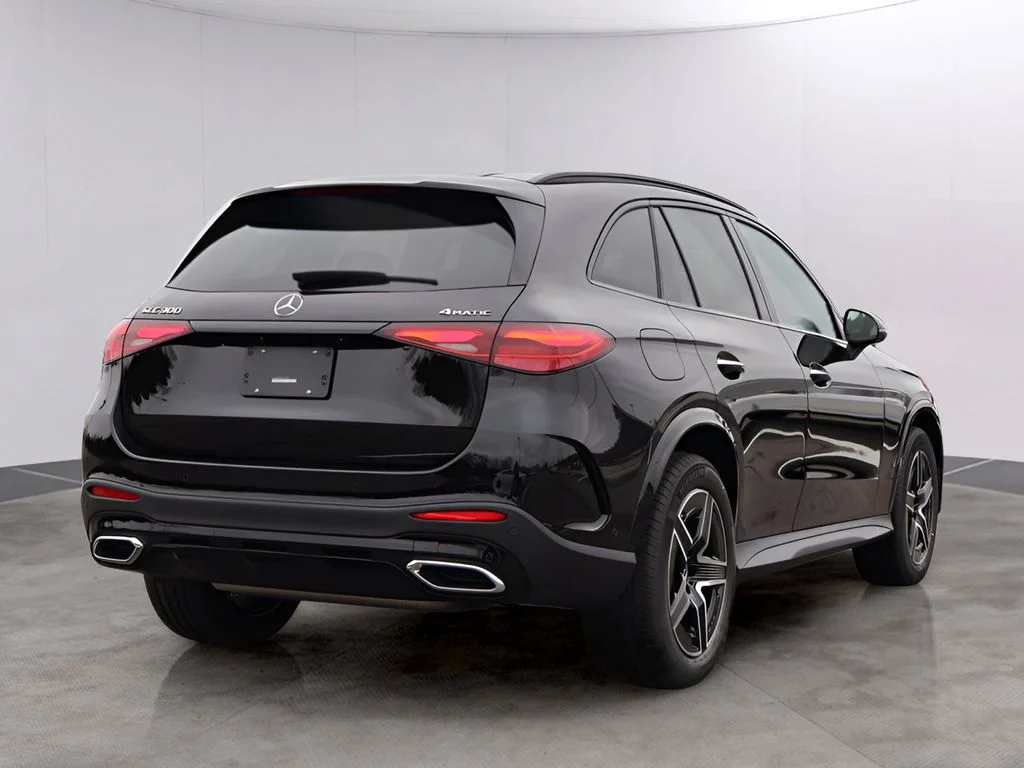 Used 2026 Black Mercedes-Benz GLC 300 image 5