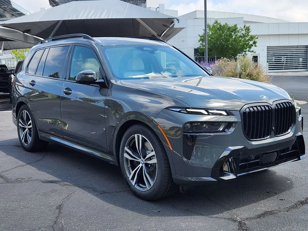 New 2027 Dravit Grey Metallic BMW xDrive40i image 5