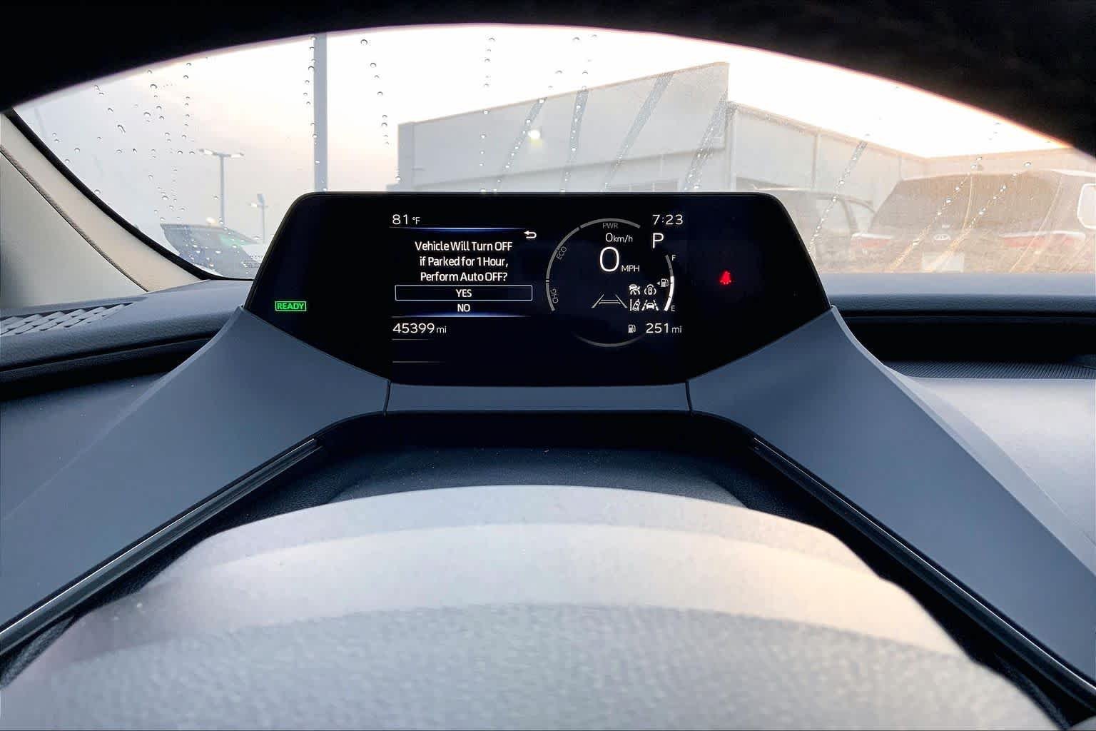 Used 2024 Wind Chill Pearl Toyota XLE image 25
