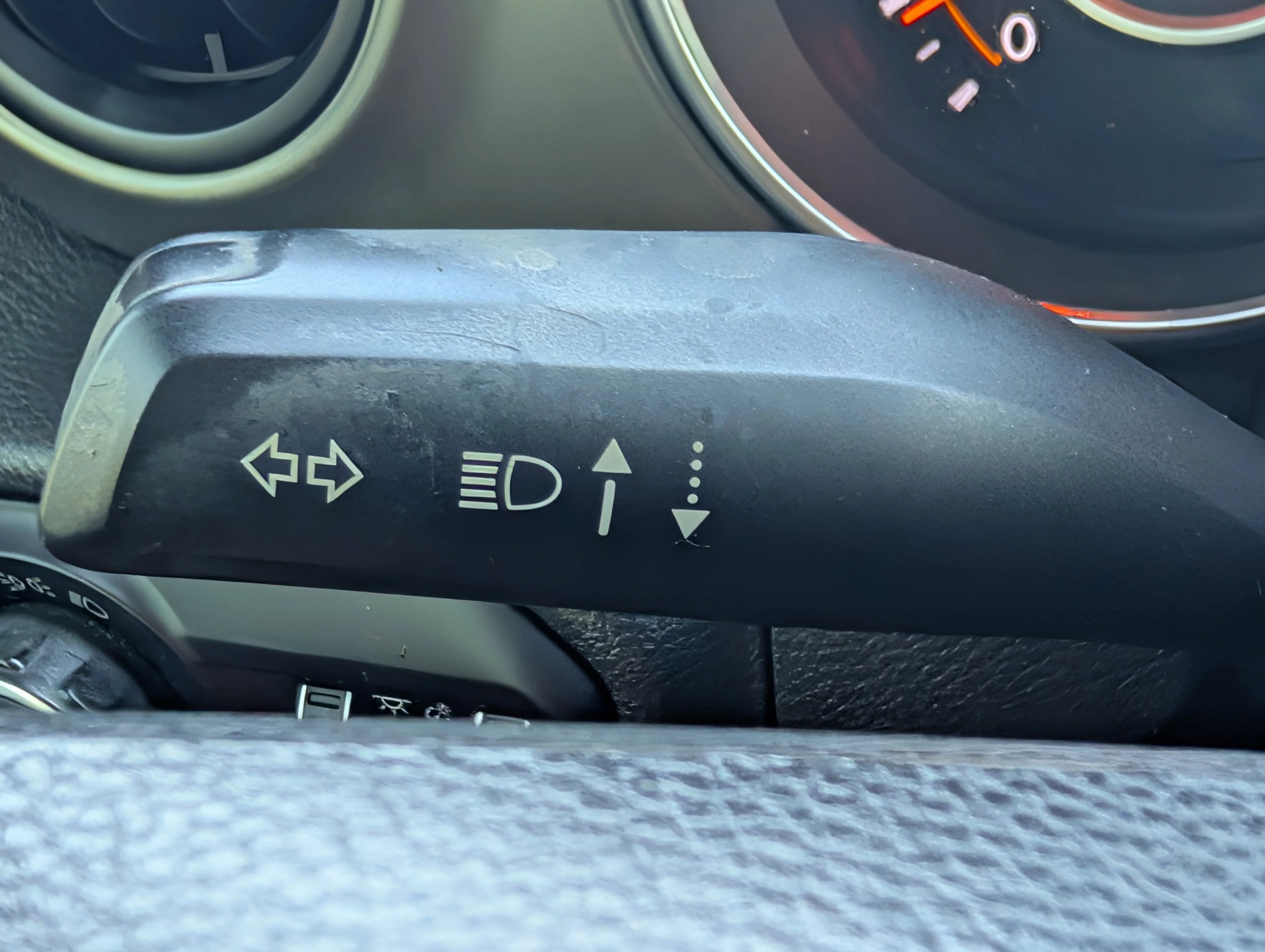 Used 2018 White Jeep Sport image 59