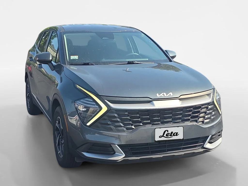 Used 2024 Gravity Gray Kia LX image 4