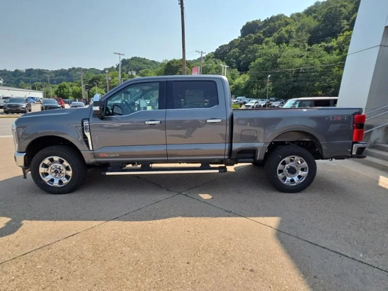 New 2026 Gray Ford Lariat image 4