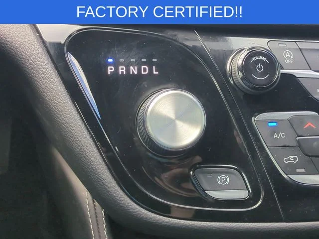 Used 2025 White Chrysler Limited image 20