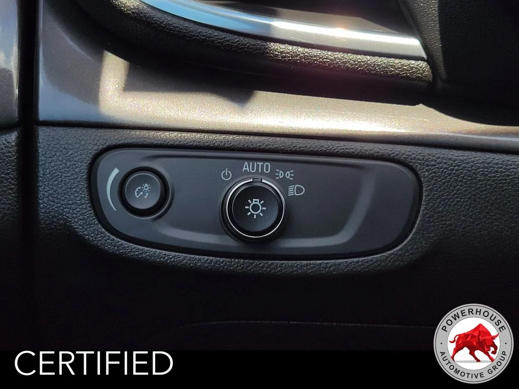 Used 2018 Silver Buick Preferred image 26