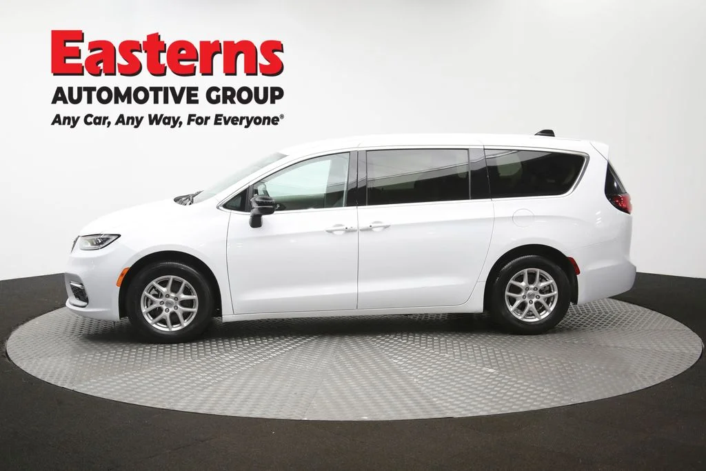 Used 2024 White Chrysler Touring L image 60