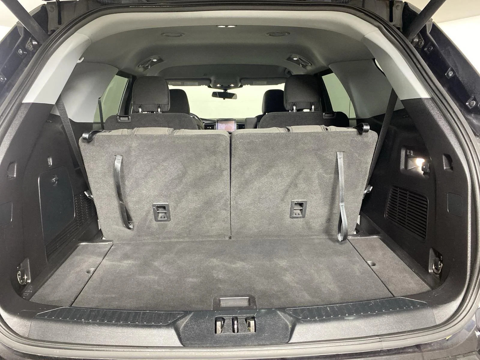 Used 2020 Agate Black Ford XLT image 27