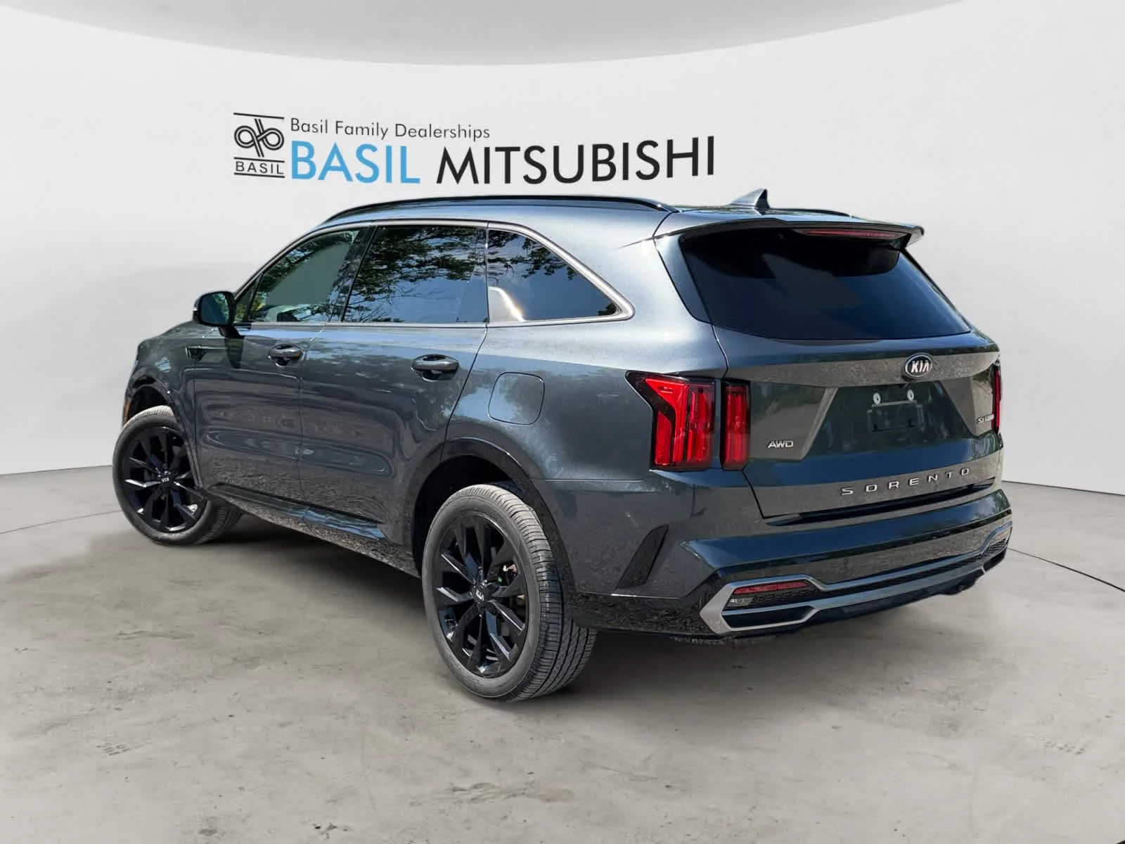 Used 2021 Gravity Grey Kia SX image 4