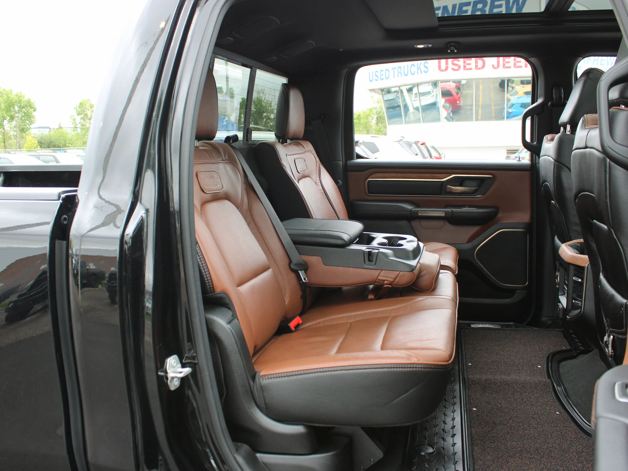 Certified Used 2023 Black RAM Limited Longhorn * No Accidents | HEMI V8 | Apple CarPlay | Trailer Tow | Adaptive Cruise | Sunroof image 17