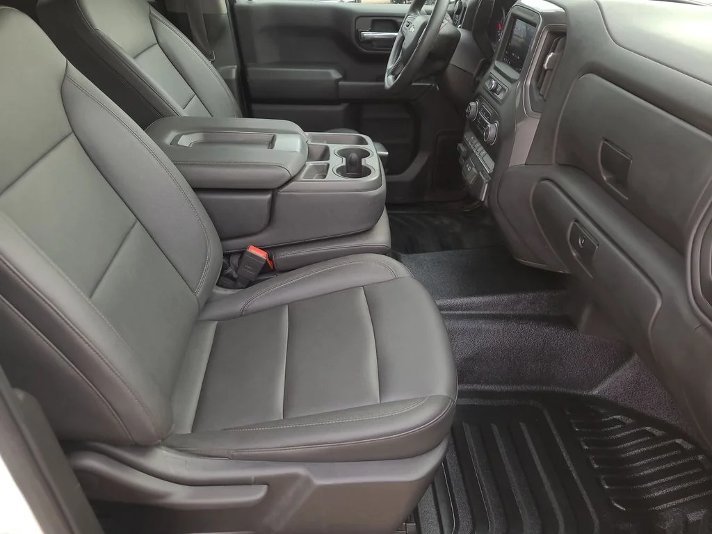 Used 2023 White Chevrolet WT image 11