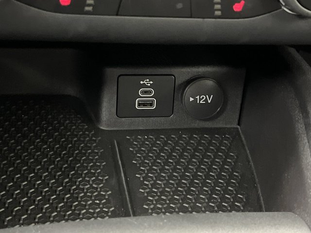 Used 2024 Oxford White Ford Badlands image 22