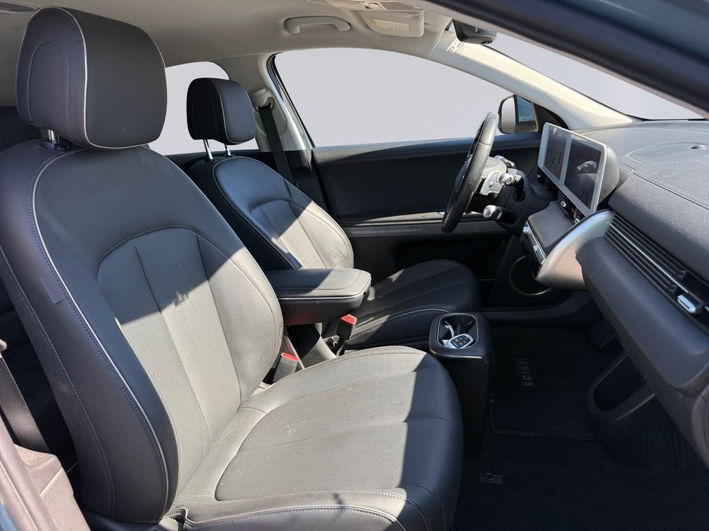 Used 2023 Blue Hyundai SEL image 19