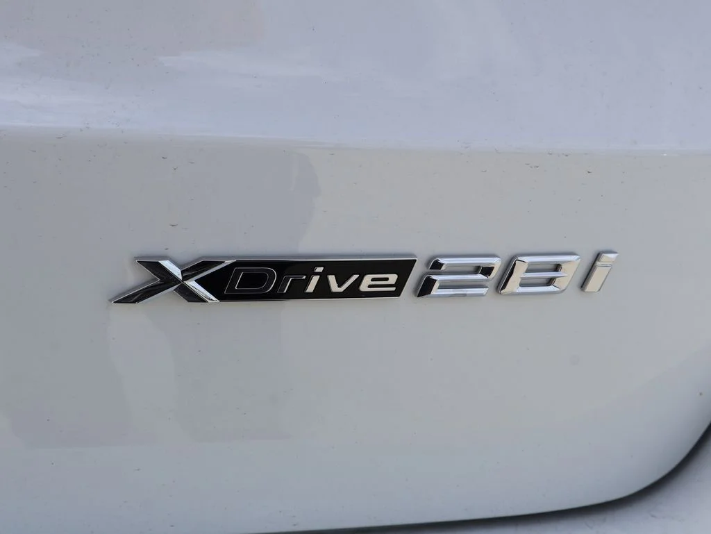 2025 BMW X1 28i - Photo 27