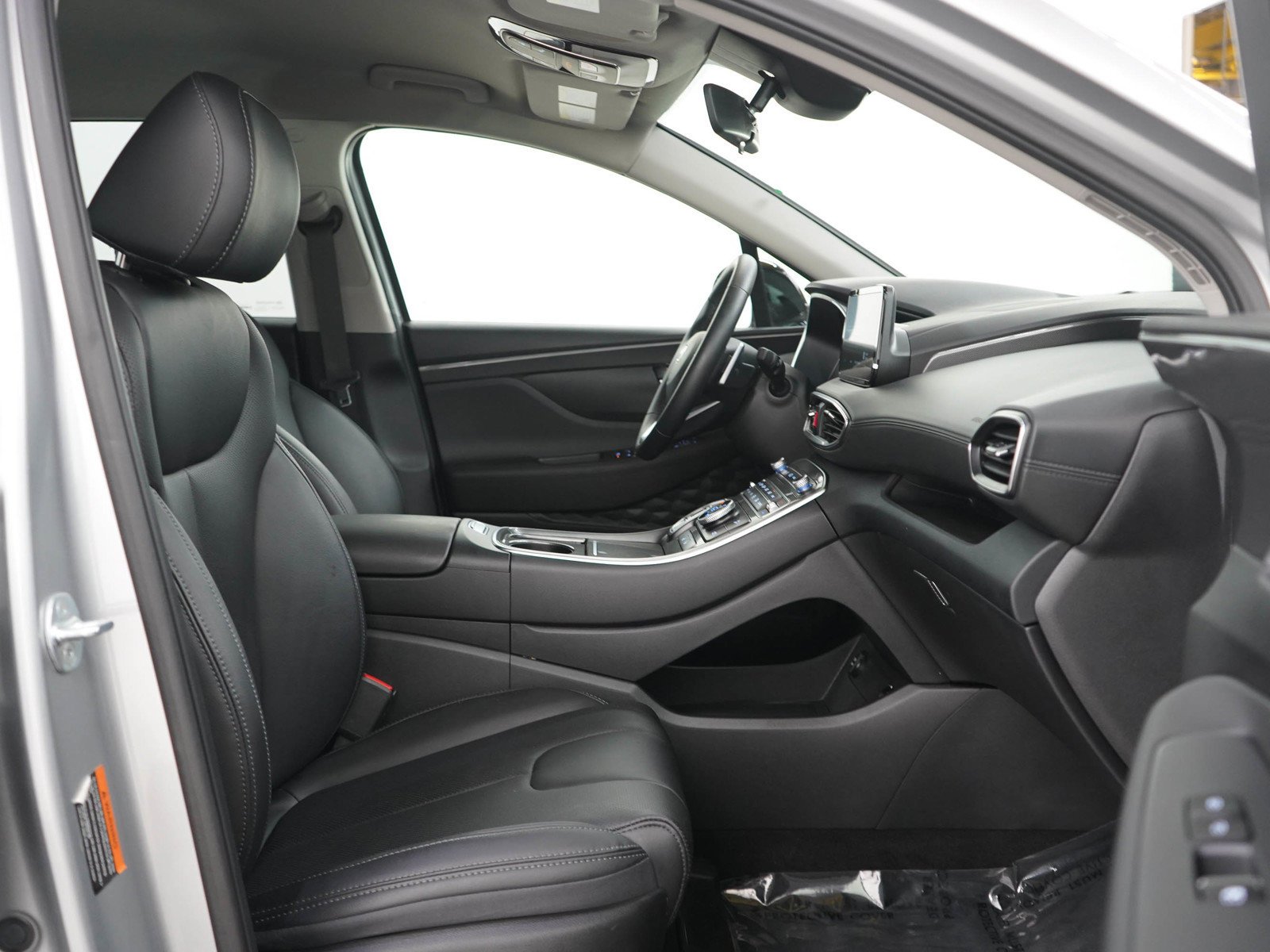 Used 2023 Shimmering Silver Pearl Hyundai XRT AWD image 11